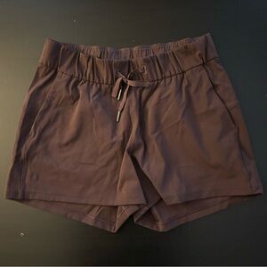Lululemon On The Fly shorts